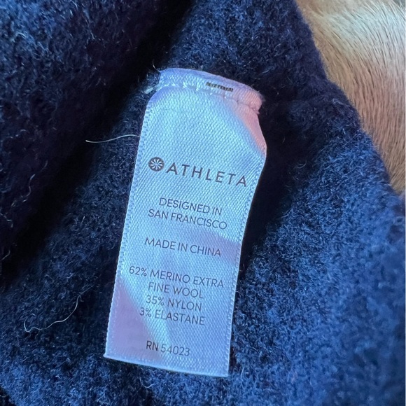 Athleta Wool Turtleneck Sweater - Picture 4 of 4